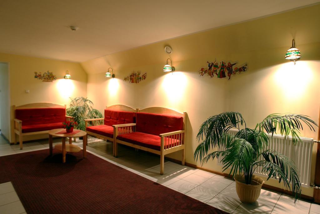 Katariina Guesthouse Rakvere Extérieur photo