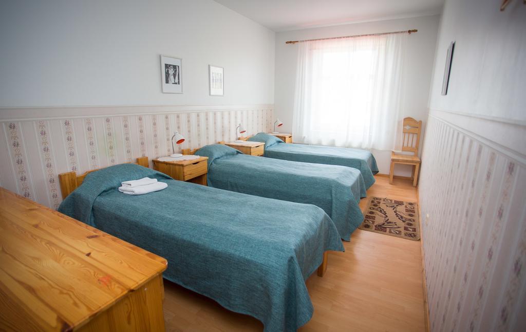 Katariina Guesthouse Rakvere Extérieur photo