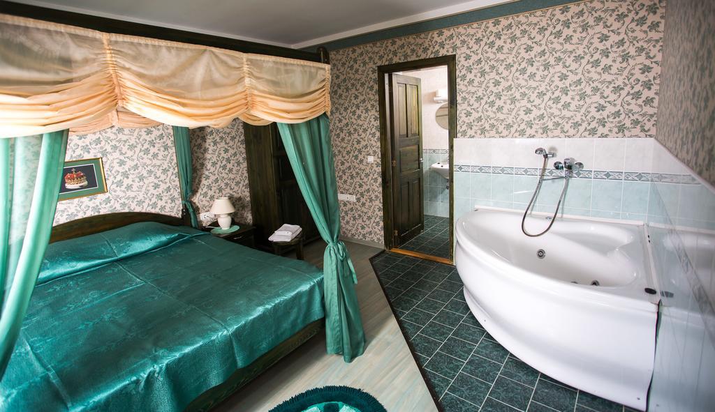 Katariina Guesthouse Rakvere Extérieur photo