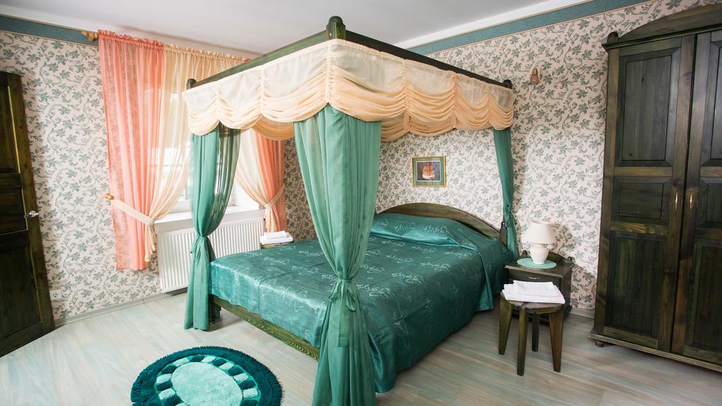 Katariina Guesthouse Rakvere Extérieur photo