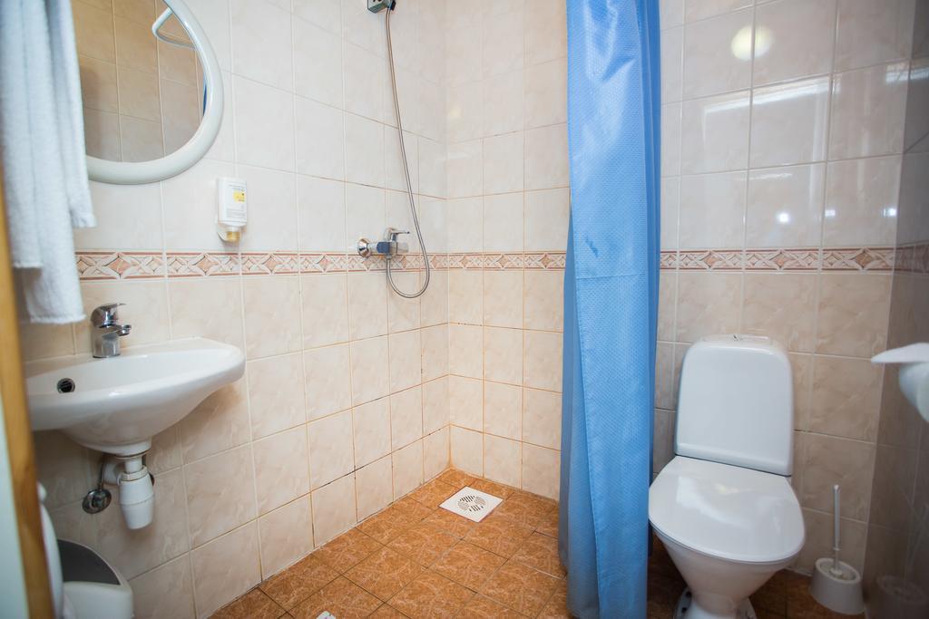 Katariina Guesthouse Rakvere Extérieur photo