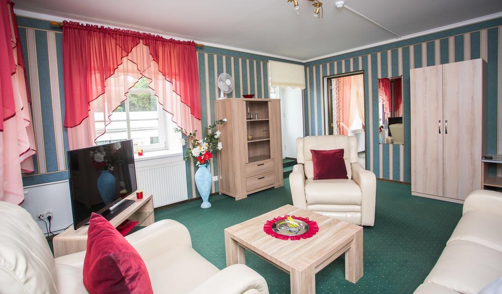 Katariina Guesthouse Rakvere Extérieur photo